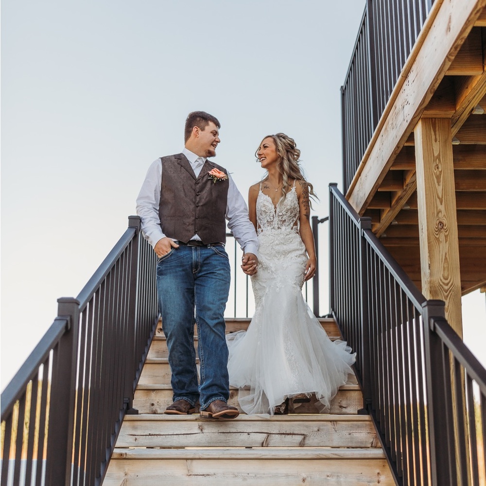 Meet your Posher, Dakota